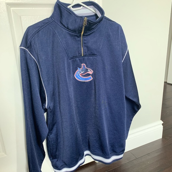 Vintage Vancouver Canucks pullover - Picture 2 of 4